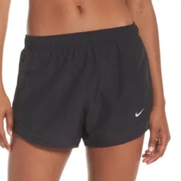 Nike Black Dri Fit Athletic Shorts Lightweight Performance - Picture 1 of 3